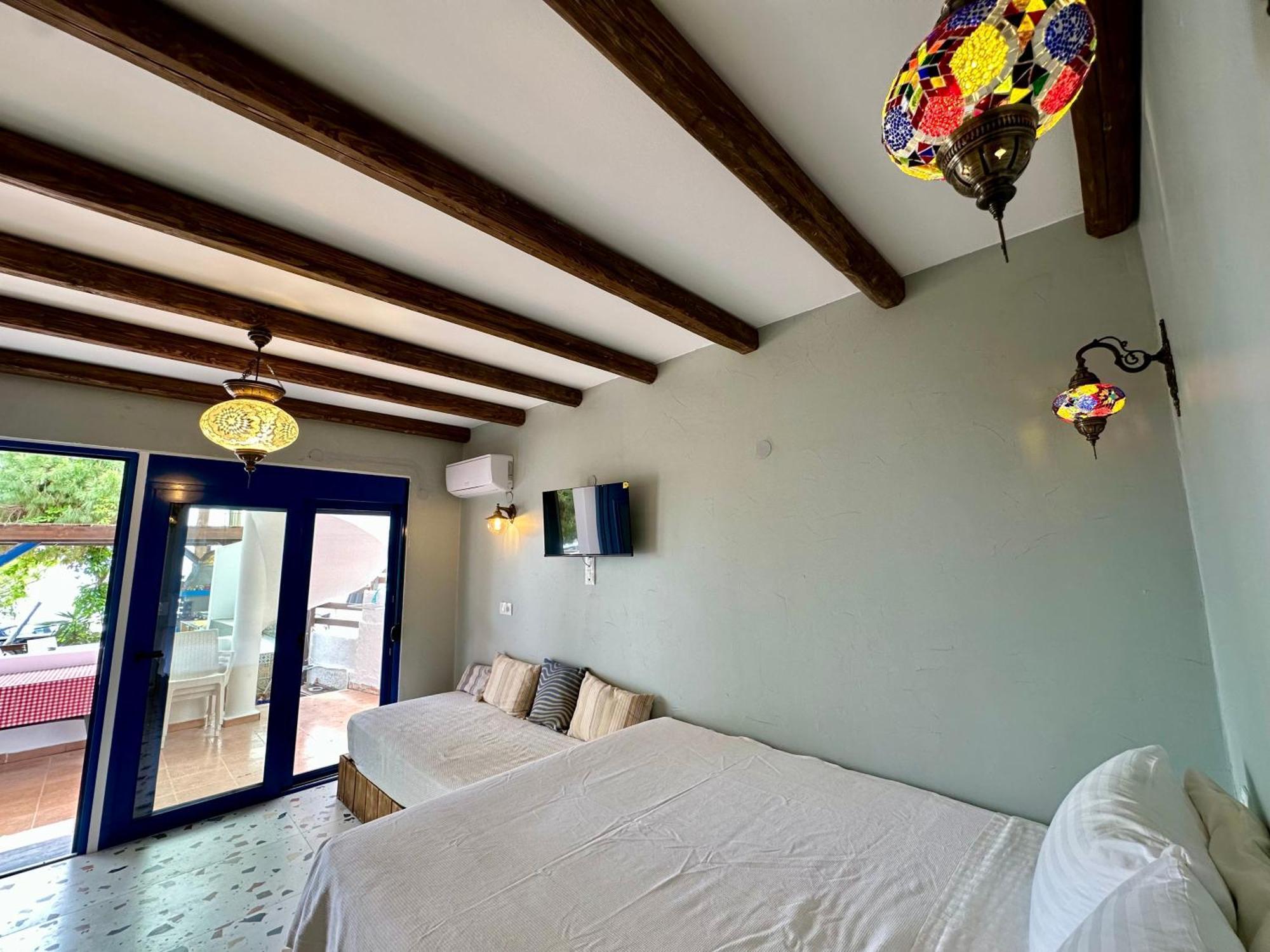 George Suites Stegna Archangelos  Exteriér fotografie