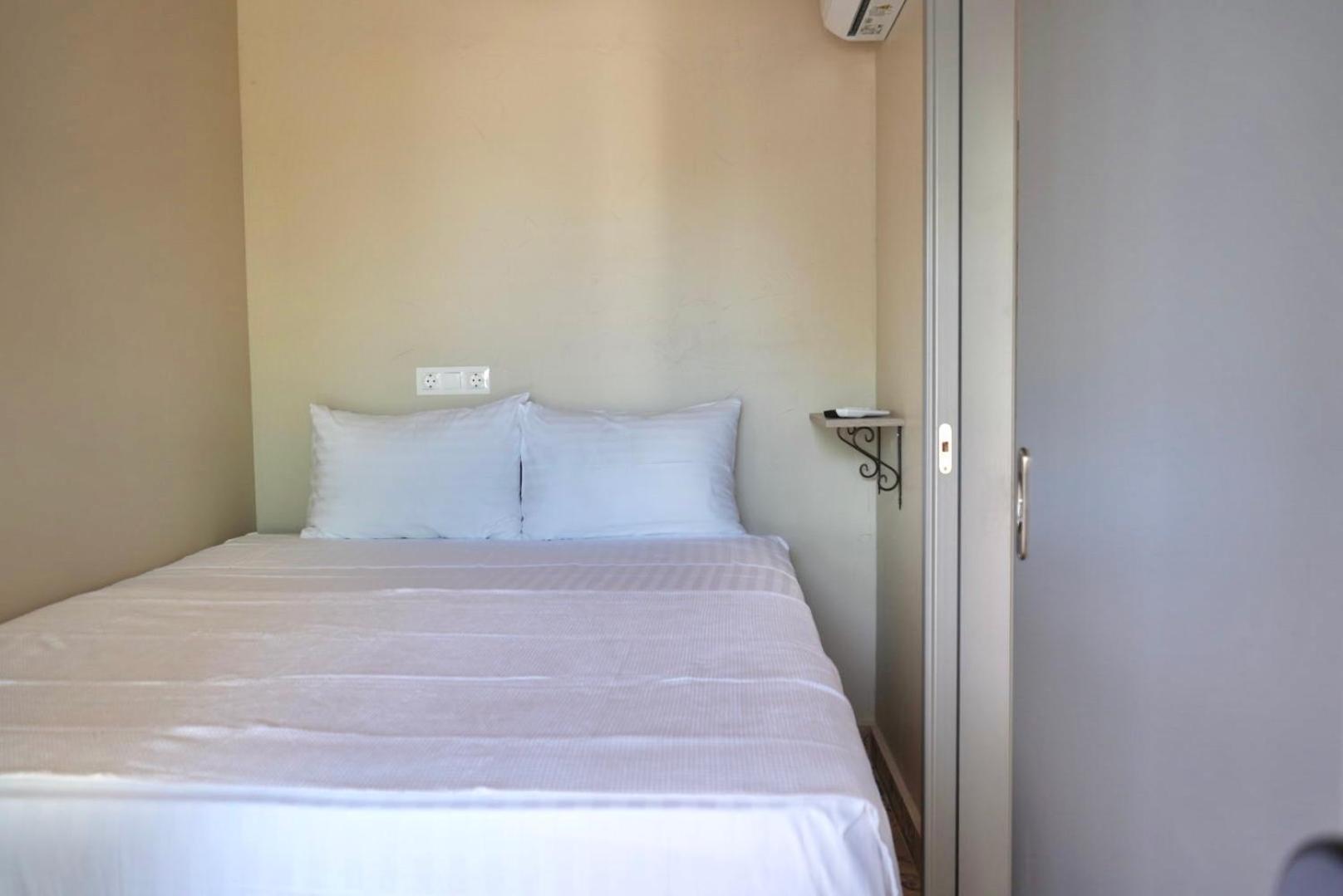George Suites Stegna Archangelos  Exteriér fotografie